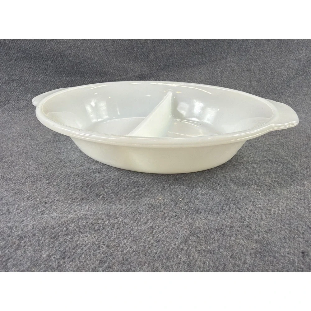 Fire-King Divided‎ Serving Dish Unisex OS White Milk Glass Oval Tab Handle #468